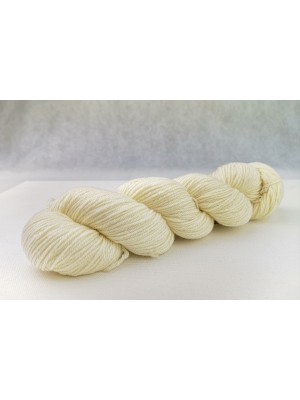 White Hydrangea - 100% superwash merino wool DK